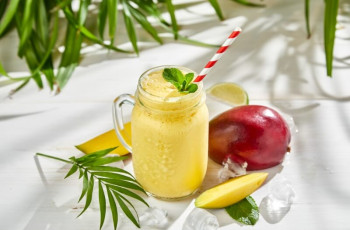 Кокосовый смузи с Манго