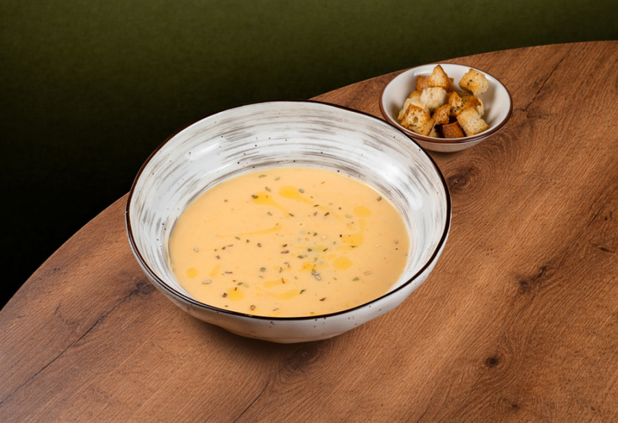 Сырный суп с гренками